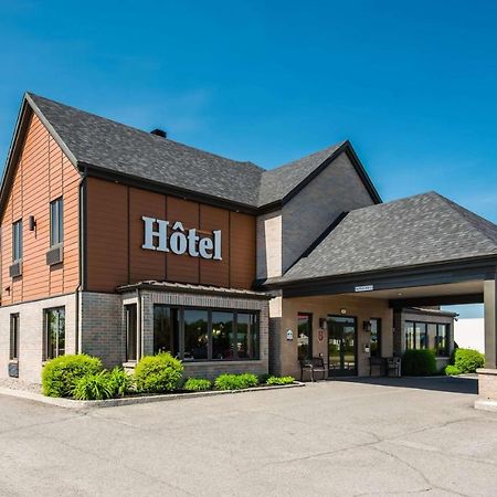 Econo Lodge Inn & Suites Saint Apollinaire 외부 사진