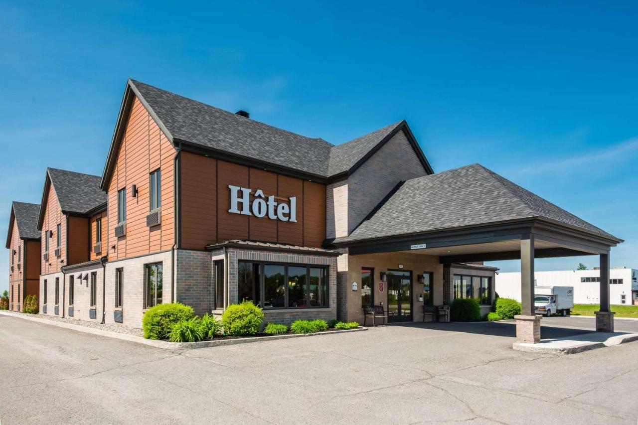Econo Lodge Inn & Suites Saint Apollinaire 외부 사진