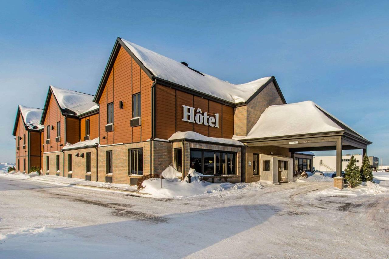 Econo Lodge Inn & Suites Saint Apollinaire 외부 사진